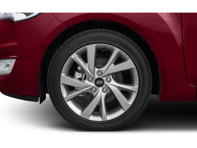 2016 Hyundai Veloster 3dr Hatchback Base 106-Tires
