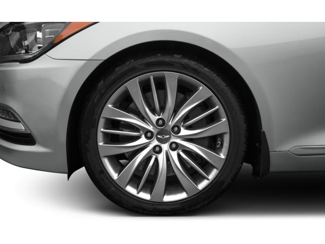 2015 Hyundai Genesis 4dr Rear-wheel Drive Sedan 3.8 106-Tires