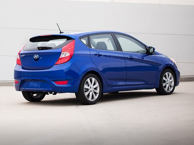 2014 Hyundai Accent 4dr Hatchback GS 0-OEM Supplied Custom Image