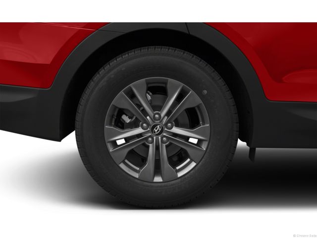 2015 Hyundai Santa Fe Sport 4dr Front-wheel Drive 2.4L 106-Tires