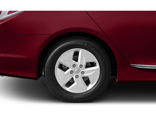 2014 Hyundai Sonata Hybrid 4dr Sedan Limited 106-Tires