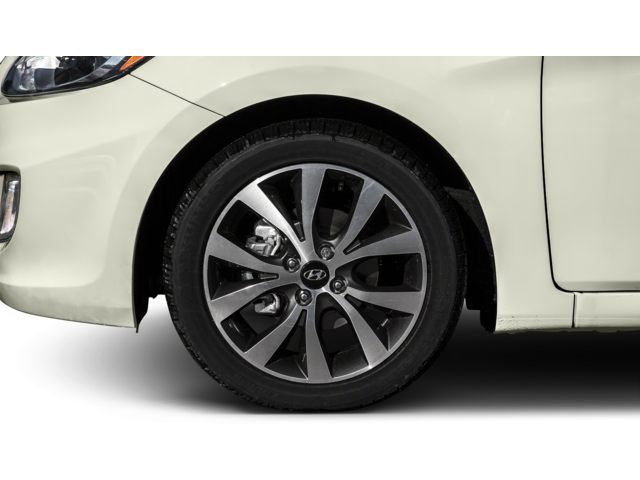2016 Hyundai Accent 4dr Hatchback SE 106-Tires